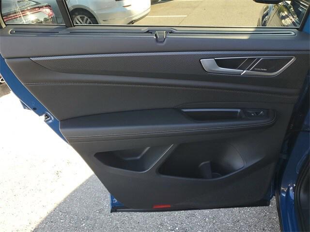 new 2026 Volkswagen Atlas Cross Sport car, priced at $52,569