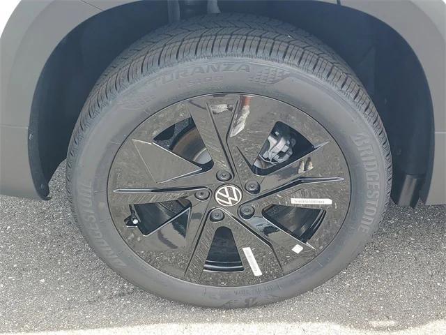 new 2025 Volkswagen Taos car, priced at $29,011