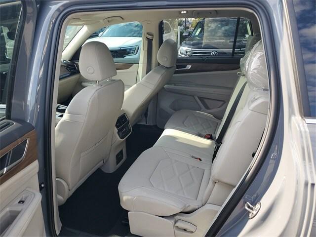 new 2026 Volkswagen Atlas car, priced at $44,487