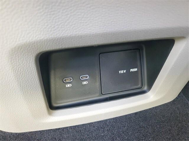 new 2026 Volkswagen Atlas car, priced at $44,487