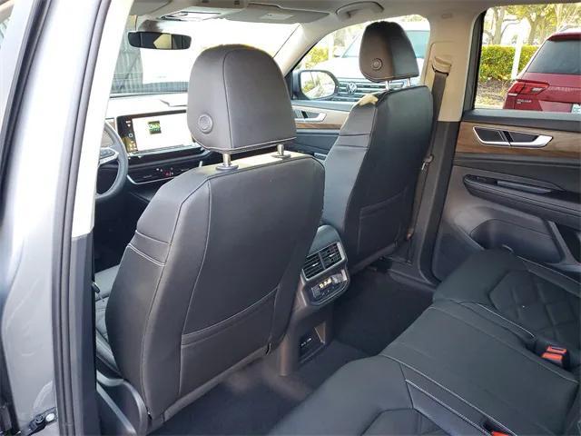 new 2026 Volkswagen Atlas car, priced at $38,231
