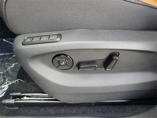 new 2025 Volkswagen Tiguan car, priced at $41,696