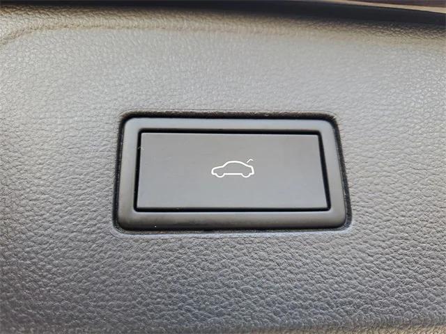 used 2025 Volkswagen Atlas car, priced at $38,999