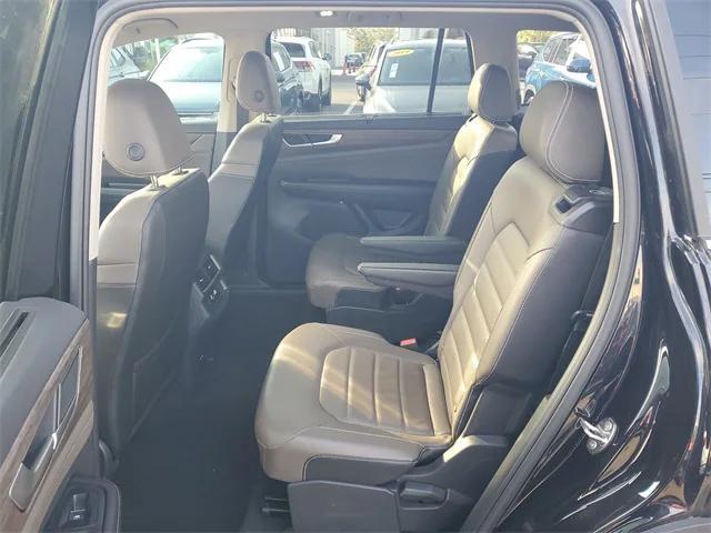 used 2025 Volkswagen Atlas car, priced at $38,999