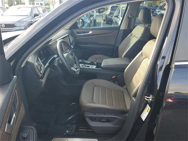 used 2025 Volkswagen Atlas car, priced at $38,999