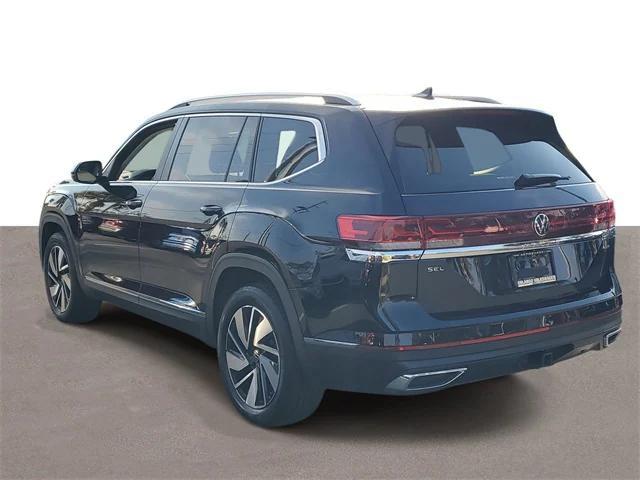 used 2025 Volkswagen Atlas car, priced at $38,999