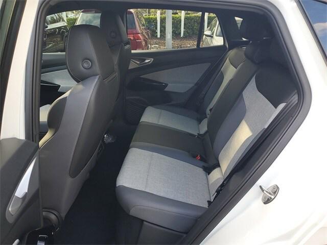 new 2025 Volkswagen ID.4 car, priced at $40,635