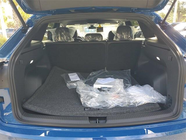 new 2026 Volkswagen Atlas Cross Sport car, priced at $37,755