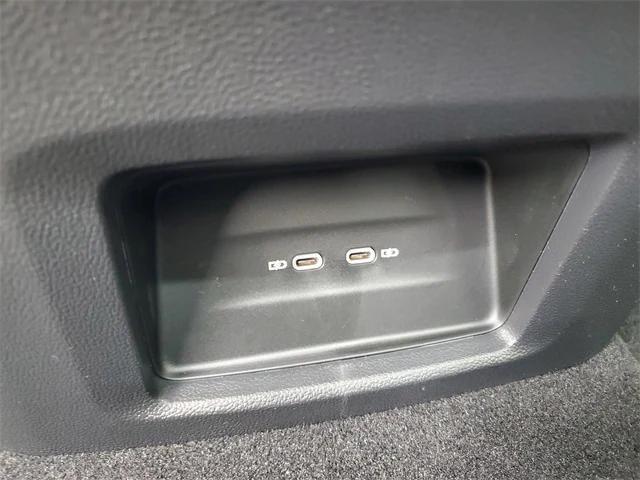 new 2026 Volkswagen Atlas Cross Sport car, priced at $37,755