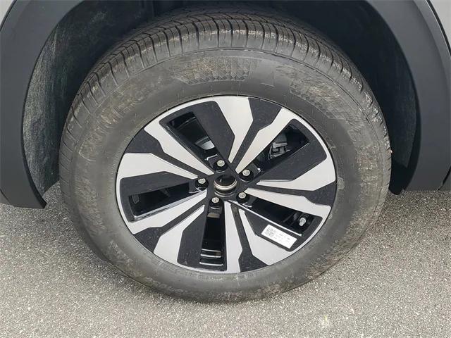 new 2026 Volkswagen Atlas Cross Sport car, priced at $37,755