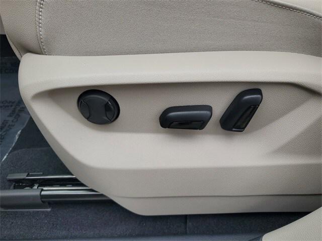 new 2026 Volkswagen Atlas car, priced at $44,050