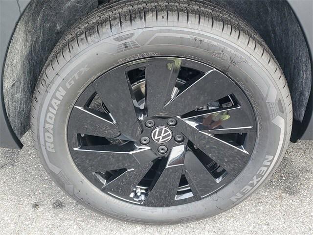 new 2026 Volkswagen Atlas car, priced at $44,050