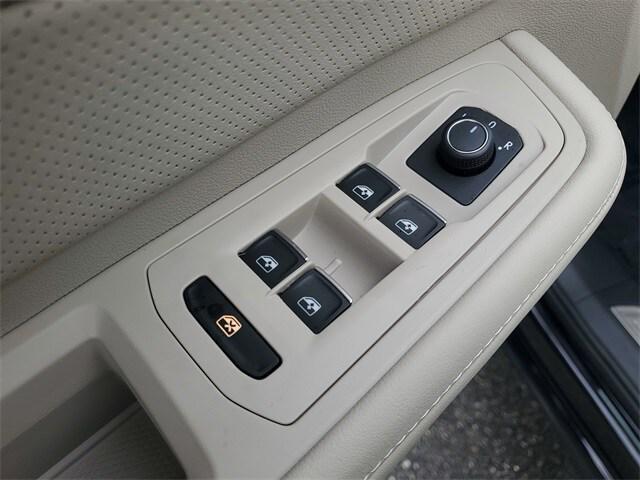 new 2026 Volkswagen Atlas car, priced at $44,050