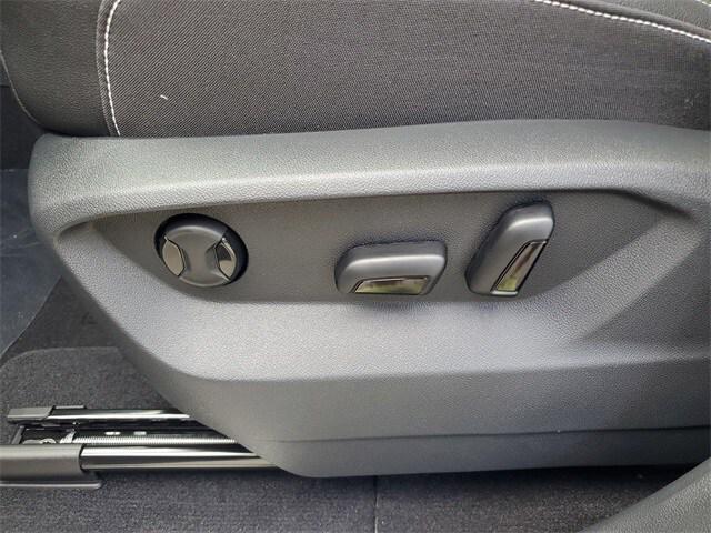 new 2026 Volkswagen Atlas car, priced at $44,050