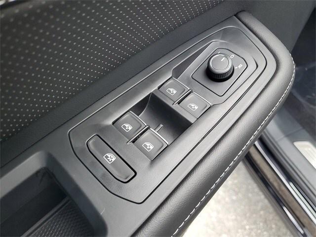 new 2026 Volkswagen Atlas car, priced at $44,050