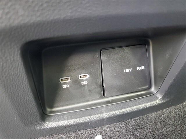 new 2026 Volkswagen Atlas car, priced at $44,050