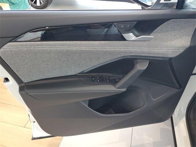 new 2025 Volkswagen Tiguan car, priced at $29,470