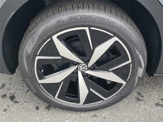 new 2025 Volkswagen ID.4 car, priced at $49,347