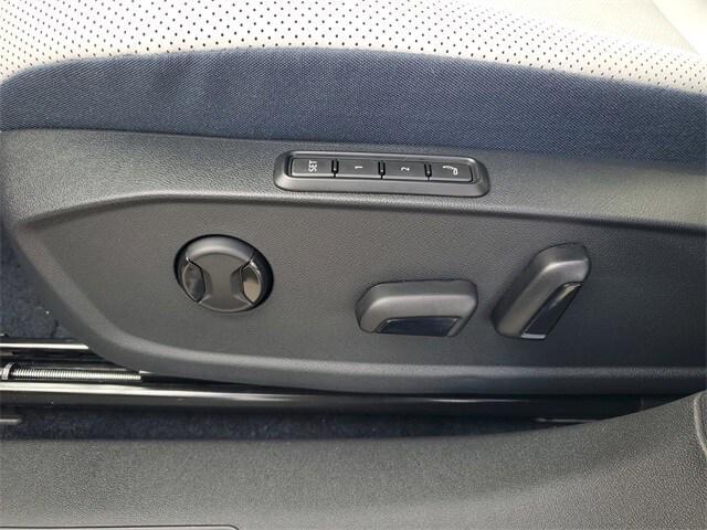 new 2025 Volkswagen ID.4 car, priced at $46,007