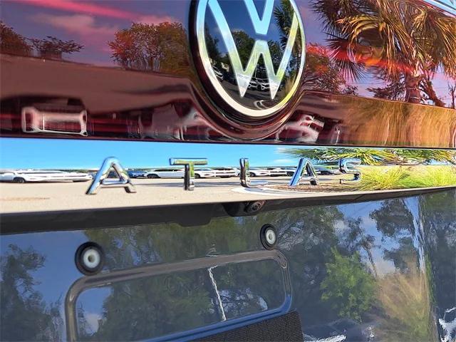 new 2025 Volkswagen Atlas car, priced at $52,310