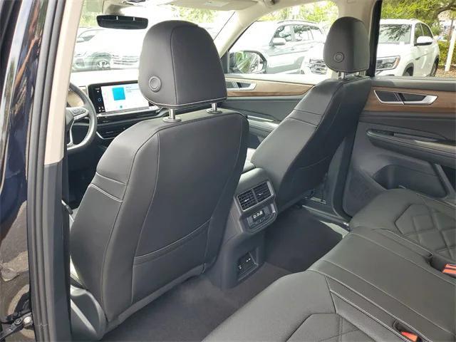 new 2025 Volkswagen Atlas car, priced at $41,577