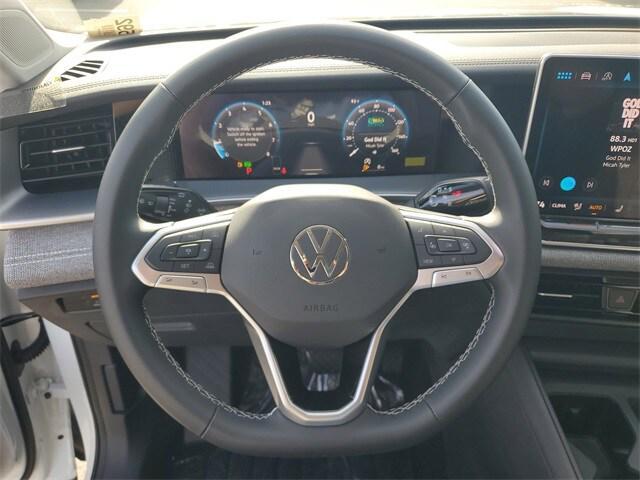 new 2025 Volkswagen Tiguan car, priced at $30,220