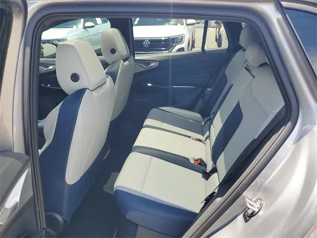 new 2025 Volkswagen ID.4 car, priced at $46,169