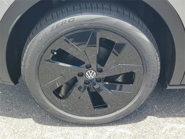 new 2025 Volkswagen ID.4 car, priced at $46,169