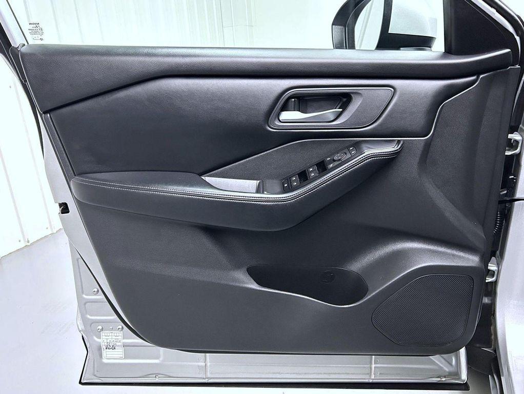 used 2024 Nissan Rogue car, priced at $23,999