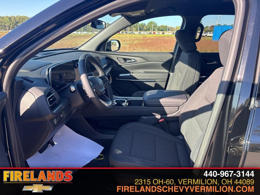 new 2026 Chevrolet Traverse car, priced at $43,480