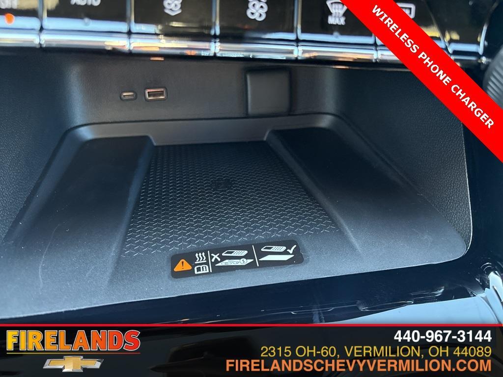 new 2026 Chevrolet Traverse car, priced at $43,480