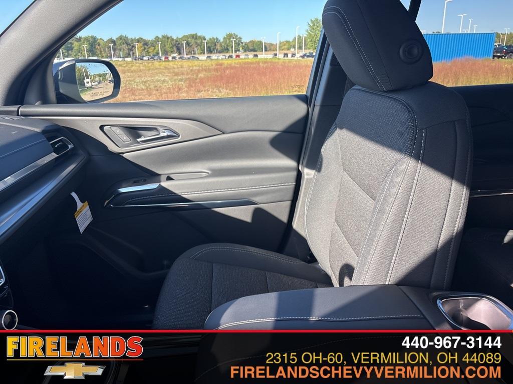 new 2026 Chevrolet Traverse car, priced at $43,480