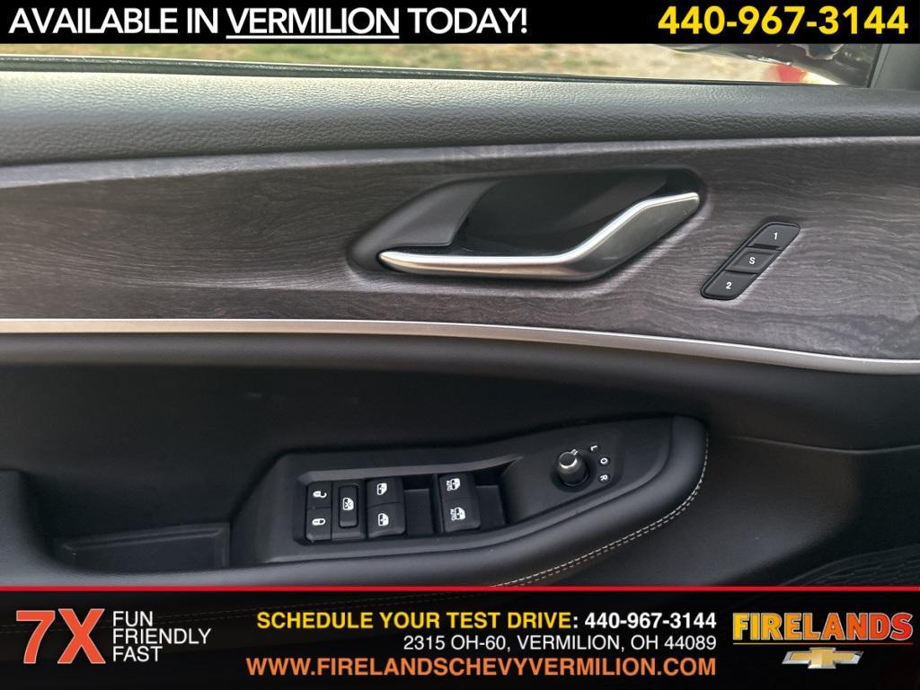 used 2023 Jeep Grand Cherokee car, priced at $33,250