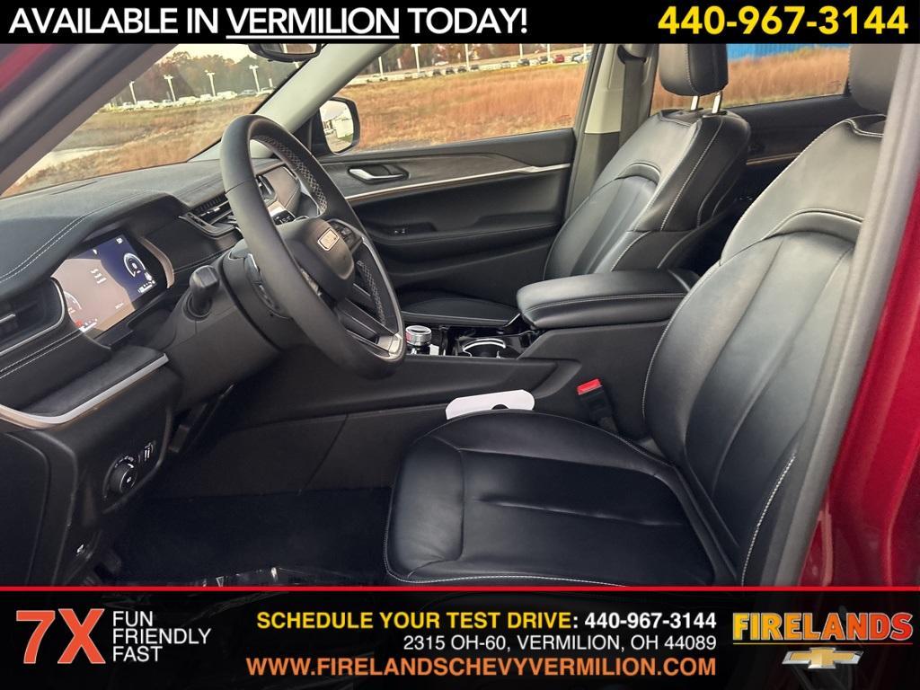 used 2023 Jeep Grand Cherokee car, priced at $33,250