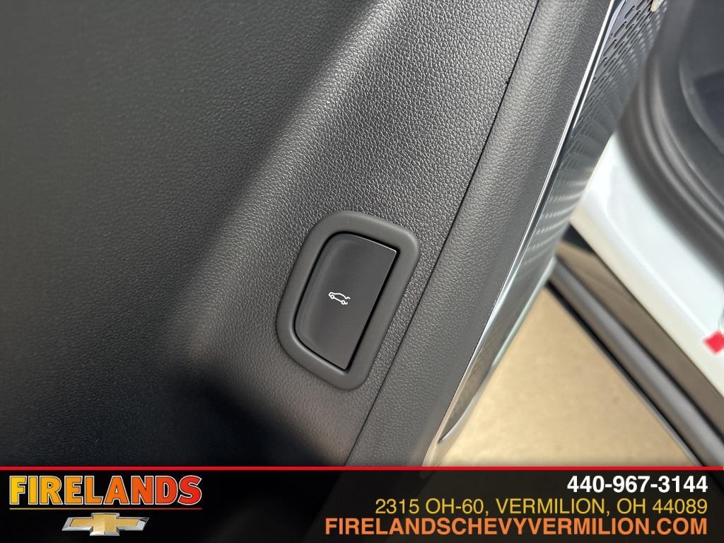 new 2026 Chevrolet Traverse car, priced at $62,909