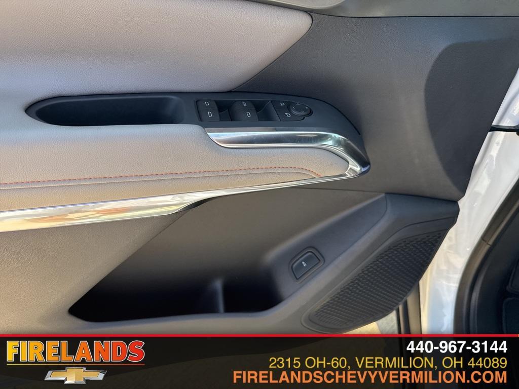 new 2025 Chevrolet Traverse car, priced at $47,130