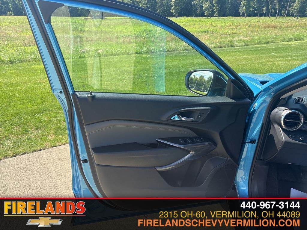 new 2025 Chevrolet Trax car, priced at $27,180