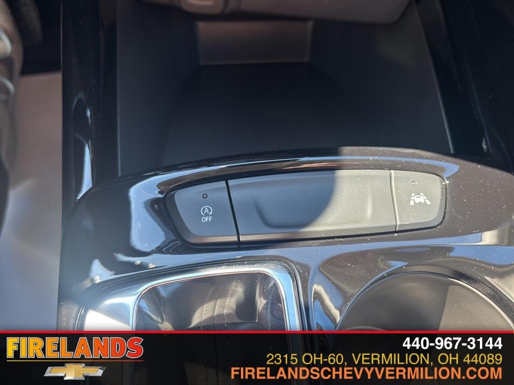 new 2025 Chevrolet Trax car, priced at $27,180