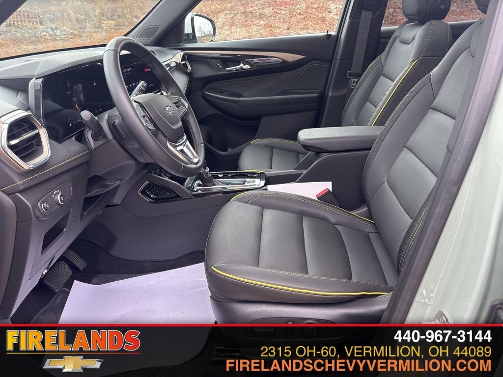 new 2025 Chevrolet TrailBlazer car, priced at $33,450