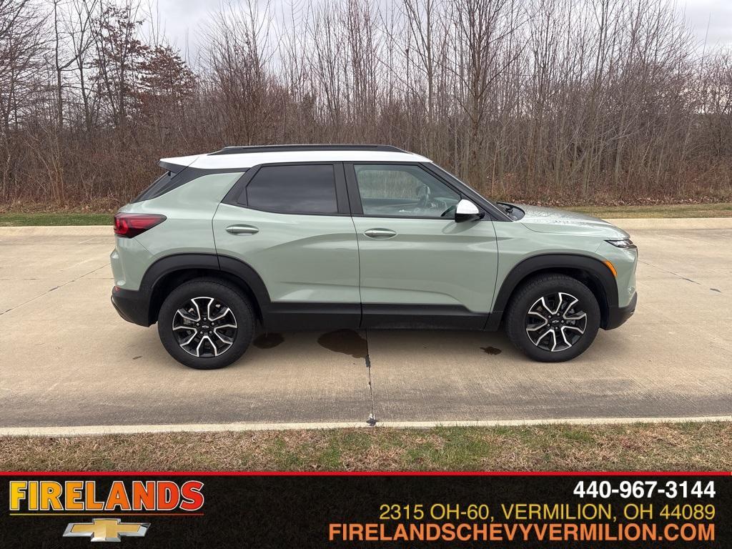 new 2025 Chevrolet TrailBlazer car, priced at $33,450