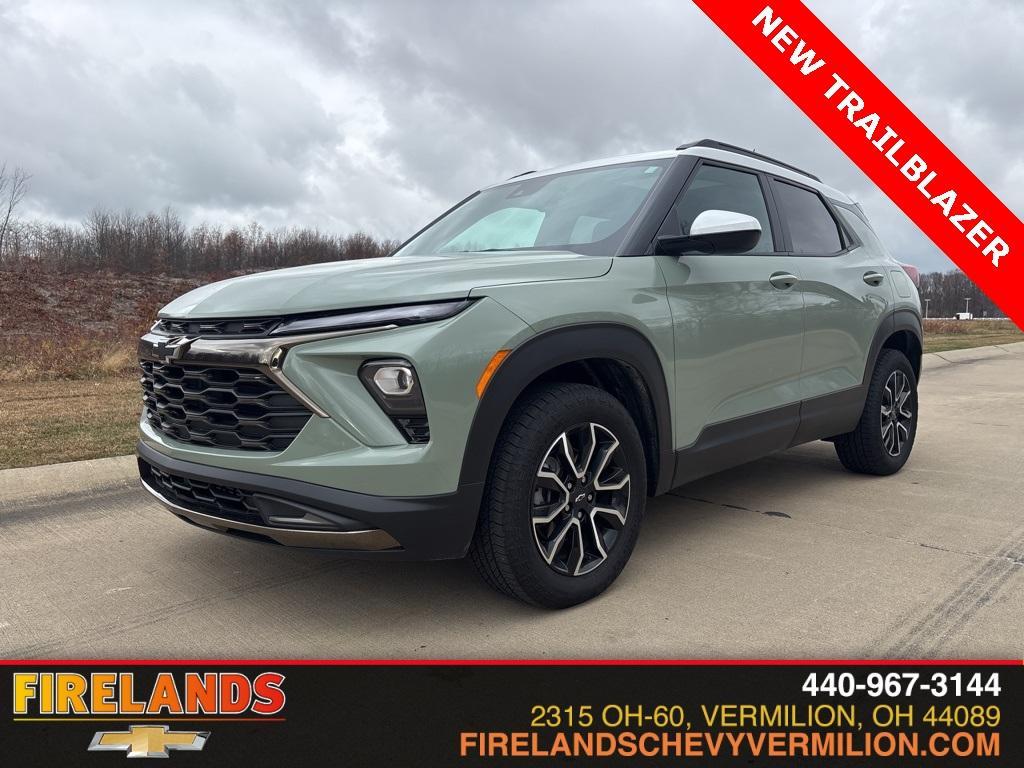 new 2025 Chevrolet TrailBlazer car, priced at $33,450