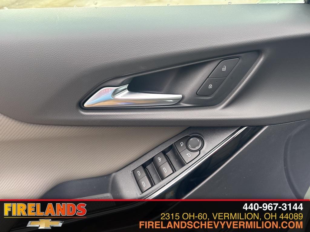 new 2026 Chevrolet Equinox car, priced at $32,370