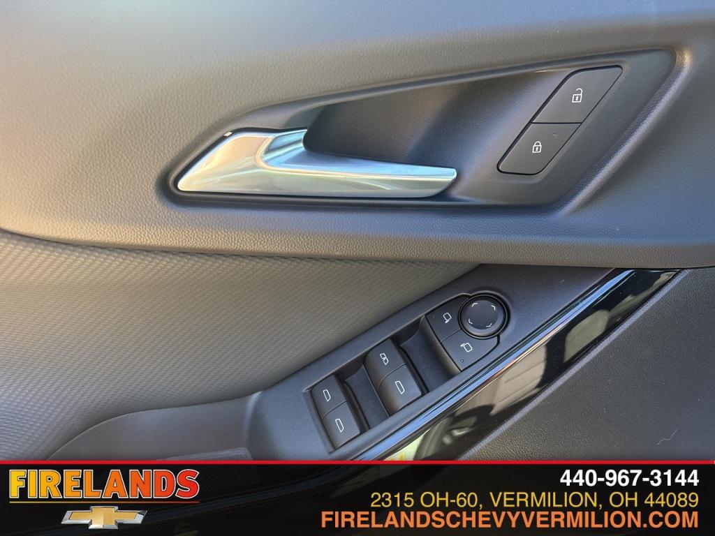 new 2026 Chevrolet Equinox car, priced at $30,315