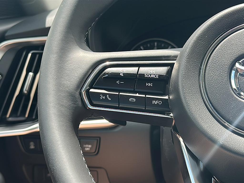 new 2025 Mazda CX-90 car, priced at $40,195