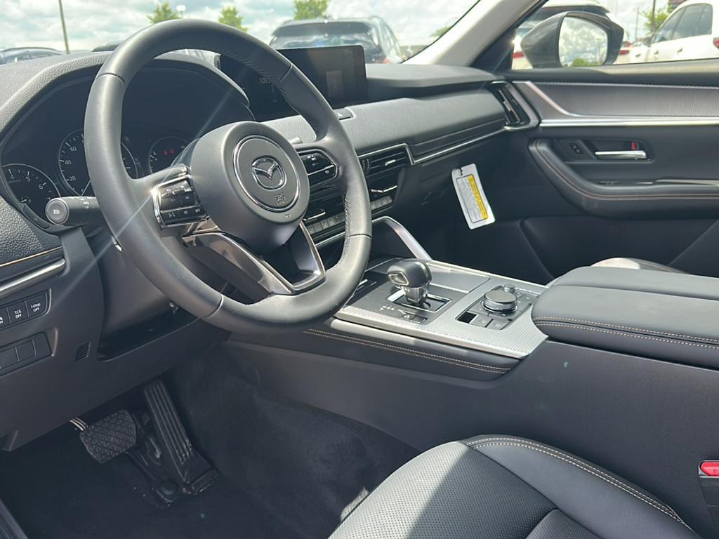 new 2025 Mazda CX-90 car, priced at $40,195