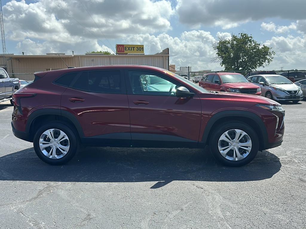 used 2024 Chevrolet Trax car, priced at $23,500