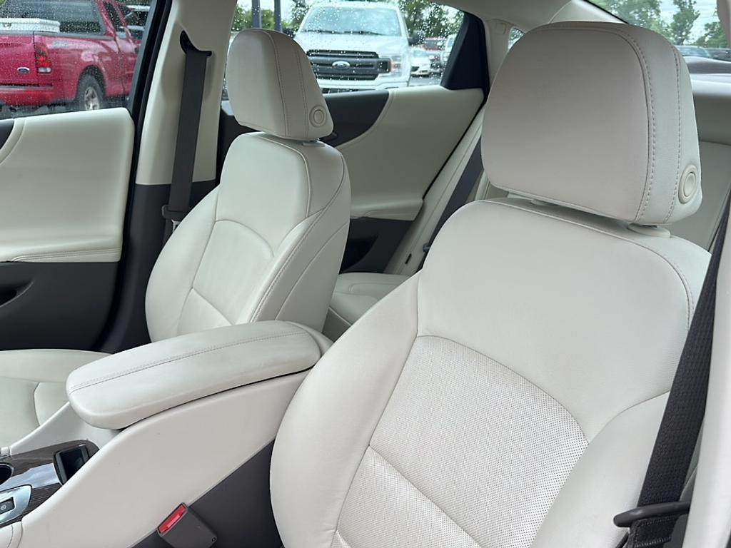 used 2024 Chevrolet Malibu car, priced at $27,500