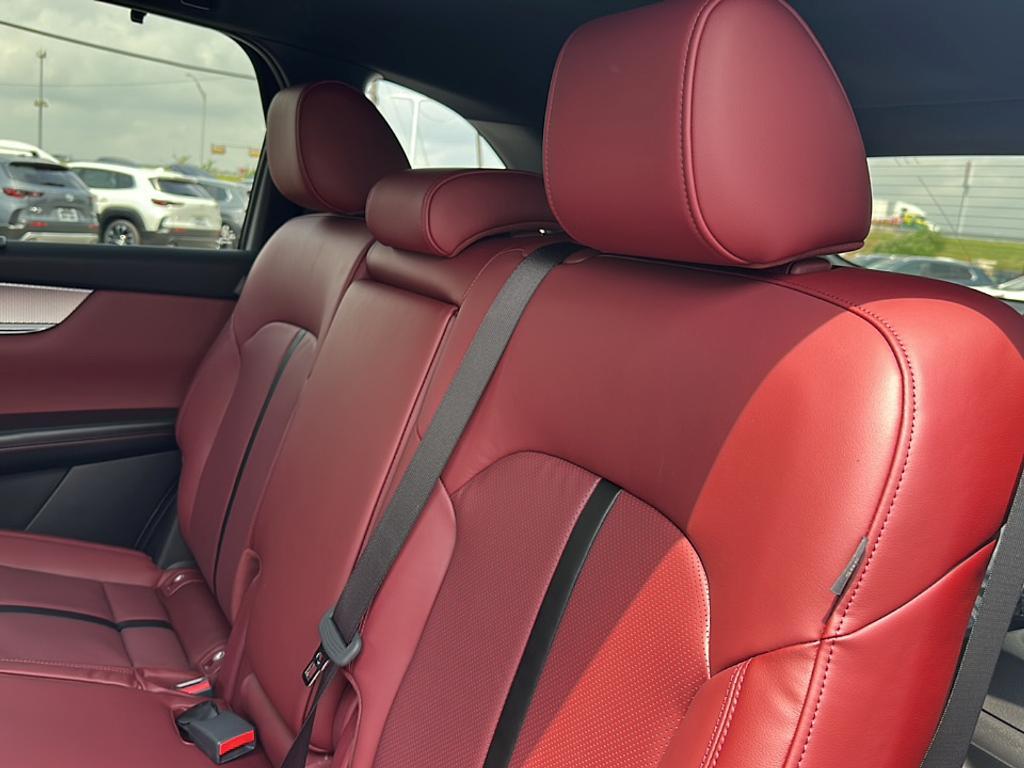 new 2025 Mazda CX-70 PHEV car, priced at $57,510