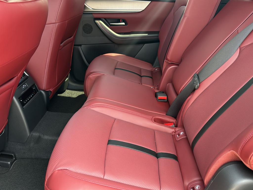 new 2025 Mazda CX-70 PHEV car, priced at $56,993