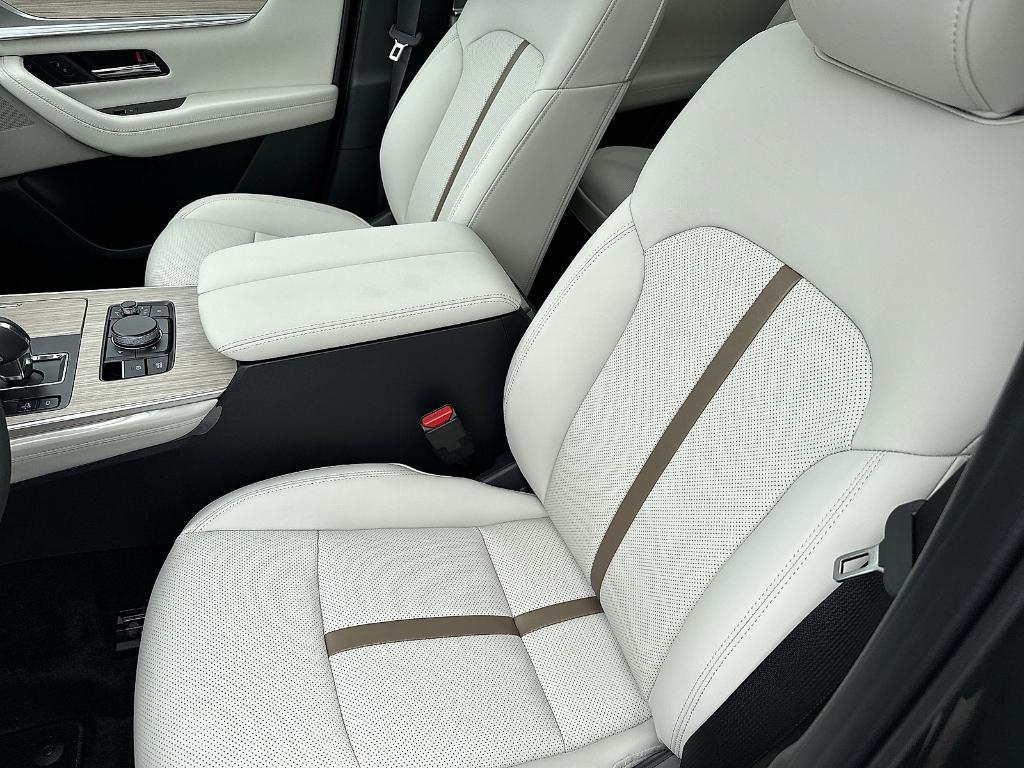 new 2024 Mazda CX-90 car, priced at $52,322